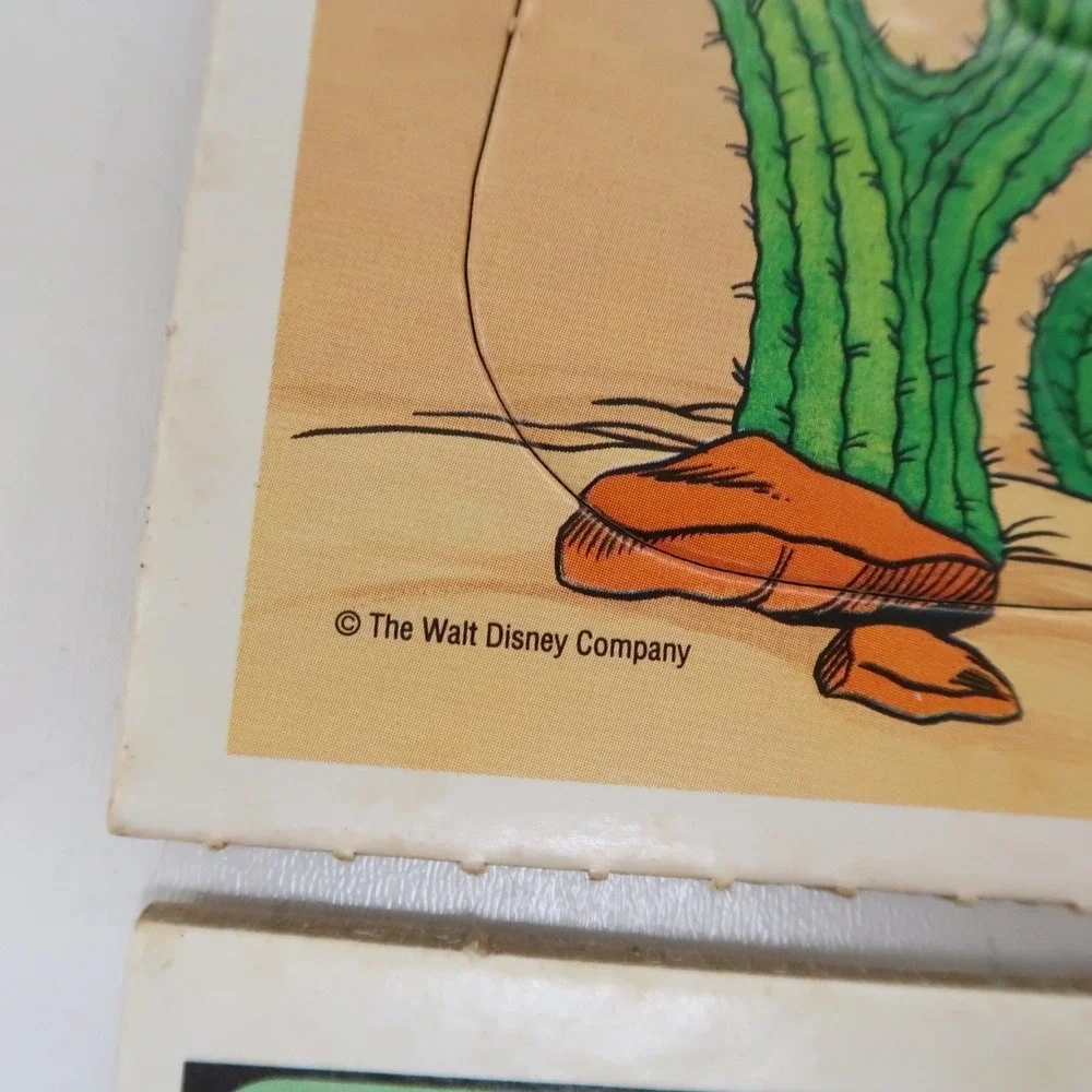 Vintage Golden Frame Cardboard Tray Puzzle Rudolph Taz Mania Tweety Donald Duck